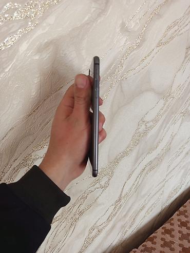 Apple iPhone: IPhone 8 Plus, 64 GB, Qara, Barmaq izi, Simsiz şarj, Face ID — 7
