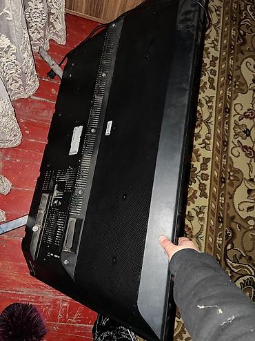 ТВ и видео: Б/у Телевизор Samsung DLED 32" Самовывоз, Платная доставка, Доставка в районы — 3