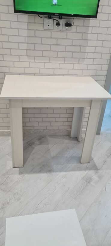 kontakt home metbex stolu: Mətbəx masası, İşlənmiş, Açılmayan, MDF, Dördbucaq masa