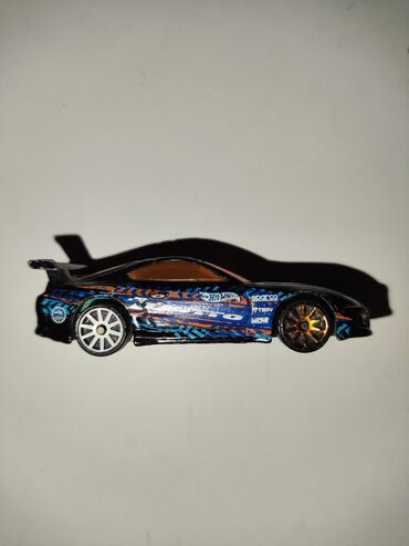 цепь золотая: *Продам коллекционную машинку Hot Wheels Toyota Supra 2012 года* -