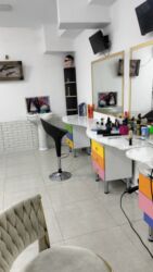 Digər gözəllik və sağlamlıq xidmətləri: Yeni Yasamalda 77 nin son dayanacaginin yaninda gozellik salonu biznes — 4