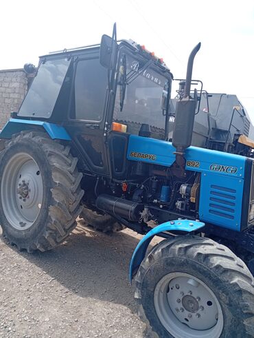 Traktorlar: Traktor Belarus (MTZ) 89.2, 2021 il, 89 at gücü, motor 0.9 l, İşlənmiş