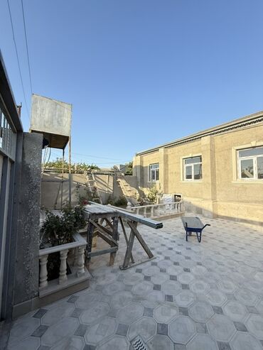 Çaydanlar: Binəqədi qəs. 4 otaqlı, 200 kv. m, Kredit yoxdur, Yeni təmirli