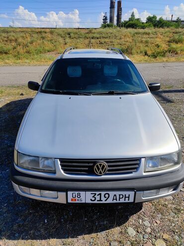 автомобиль мерс: Volkswagen Passat: 1995 г., 1.8 л, Механика, Бензин, Универсал