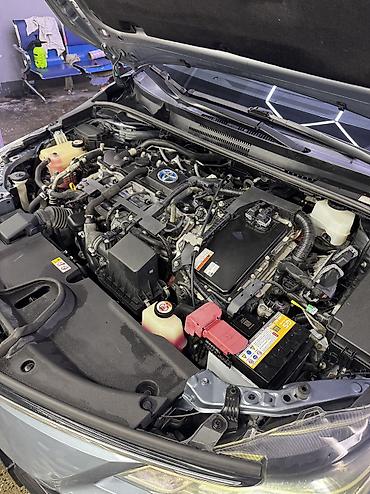 byd e2: Toyota Corolla: 2019 г., 1.8 л, Автомат, Гибрид, Седан — 3