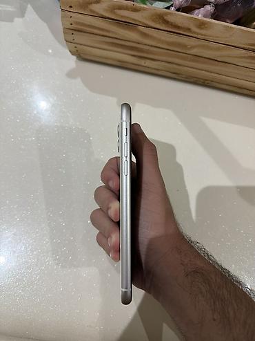 iphone 11 qiymət: IPhone 11, Ağ, Face ID — 2