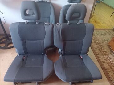 Çəngəllər: Toyota Rav 4 ili 2000
Usden cixma orginaldir qiymeti munasib olacaq