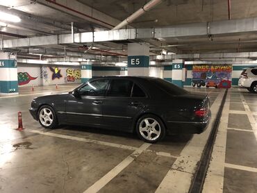 İşlənmiş Disk təkər Mercedes-Benz 235 / 45 / R 17, 5 Boltlu