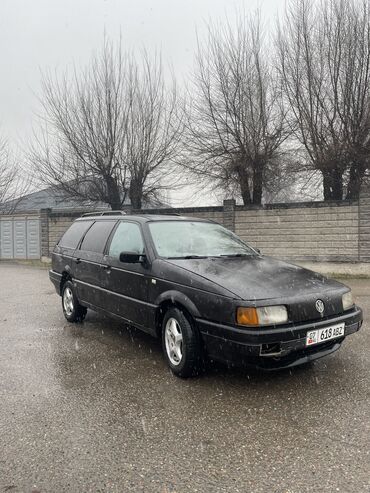 Volkswagen: Volkswagen Passat: 1990 г., 1.8 л, Механика, Бензин, Универсал