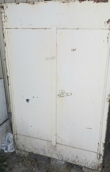 Divanlar: Açılan, 2 qapılı Düz dolab, Qarderob, paltar dolabı