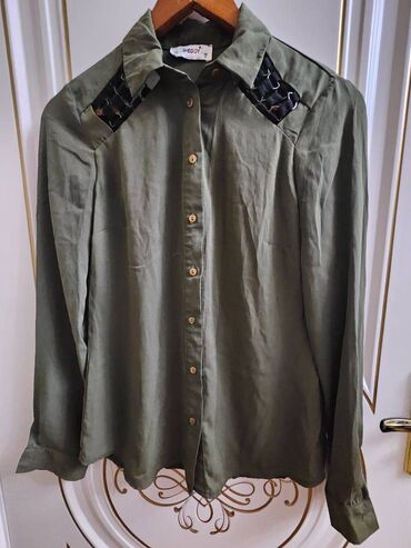 Köynək və bluzalar: Herbiri 3 AZN — 4