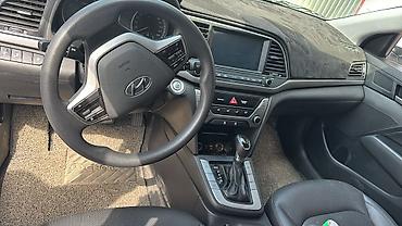 аудио техника: Hyundai Avante: 2017 г., 1.6 л, Автомат, Бензин, Седан — 4