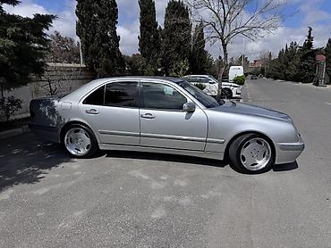 mersedes e 240: Mercedes-Benz E 240: 2.4 l | 2000 il Sedan — 9