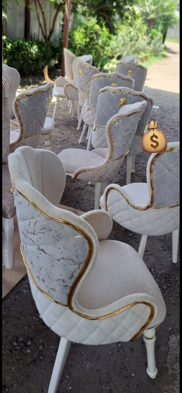 Masalar: Jurnal masası, Yeni, Açılmayan, Şüşə, Oval masa — 135