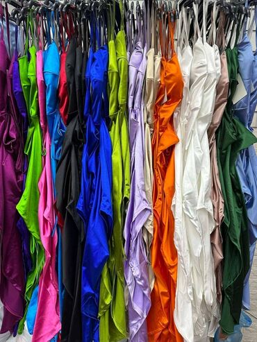 Haljine: 2500 din na lalafo.rs — 9 Haljine: 2500 din — 9