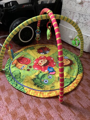 детский коврик игровой: Детский игровой коврик! Чистый, без пятен. Очень удобен для малышей