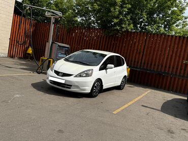 ош хонда фит: Honda Fit: 2013 г., 1.5 л, Автомат, Бензин, Хетчбек