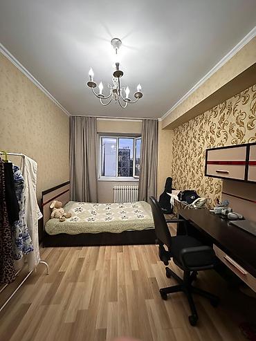 2 8: 2 комнаты, 65 м², 7 мкр Элитка, 8 этаж, Требуется ремонт — 4