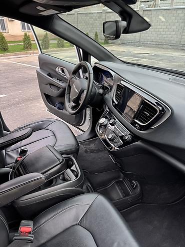 Chrysler: Chrysler Pacifica: 2018 г., 3.6 л, Автомат, Бензин, Минивэн — 3
