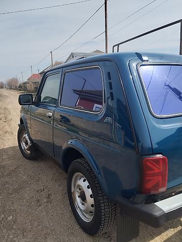 4 təkərli ateme: VAZ (LADA) 4x4 Niva: 1.7 l | 2014 il 155685 km Ofrouder/SUV — 5