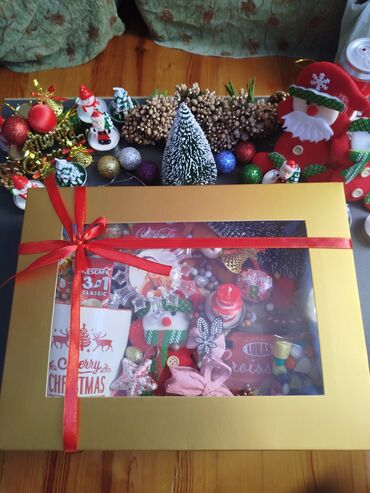 Hədiyyə bağlamaları: Yeni, Ödənişli çatdırılma — 9