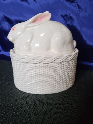 Kuhinjski setovi: Bombonijera nova,vintaz,zec. Sve na njoj odsjaj od svetla,nez — 6