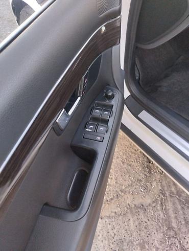 seat: Seat : 2 l | 2012 il 303000 km Sedan — 5