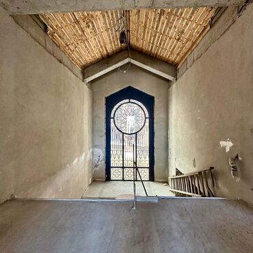 Продажа домов: Дом, 650 м², 6 комнат, Риэлтор — 7