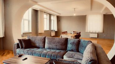 Həyət evləri və villaların satışı: Badamdar qəs. 6 otaqlı, 510 kv. m, Orta təmir — 7