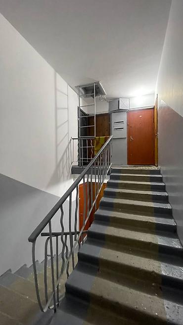 508: 1 комната, 35 м², 5 мкр 104 серия, 4 этаж, Требуется ремонт — 2