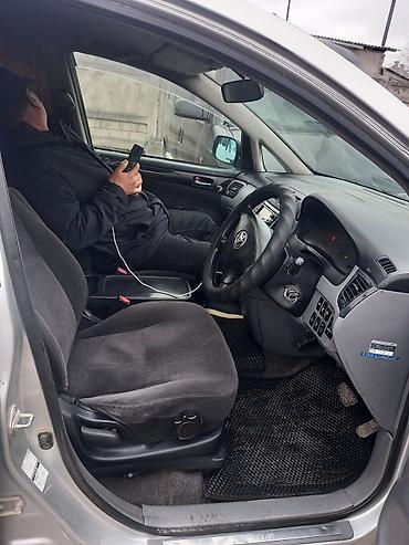 Toyota: Toyota Ipsum: 2002 г., 2.4 л, Автомат, Бензин, Минивэн — 7