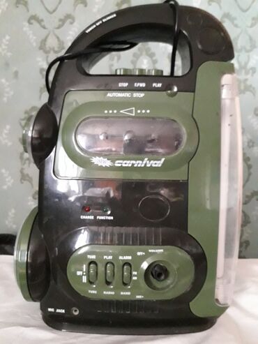 2 ci əl komputer: Fənər radio maqnitofon satılır. İşlək.Təzə batareya qoyulub