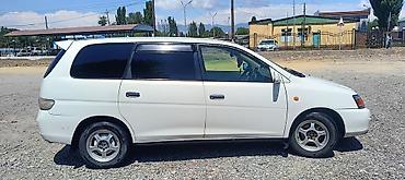 vip razbor: Toyota Ipsum: 2002 г., 2 л, Автомат, Бензин, Минивэн — 7