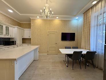Продажа коттеджей и домов: 5 и более комнат, 630 м², 9 соток, Бишкек, 4 мкр Агентство недвижимости — 13