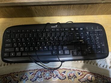 rampage v900 s: Genius klaviatura
