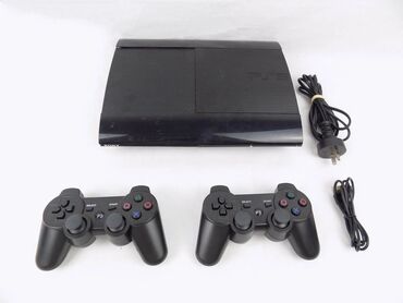 PS3 (Sony PlayStation 3): Sony PlayStation 3 Super Slim 500GB + 2 pult İçərisində 55 oyun var