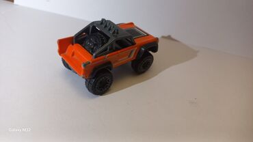 Игрушки: Продаю машинки хот вилс ( на обороте написано). покупаете первые 4 at lalafo.kg — 22 Игрушки: Продаю машинки хот вилс ( на обороте написано). покупаете первые 4 — 22