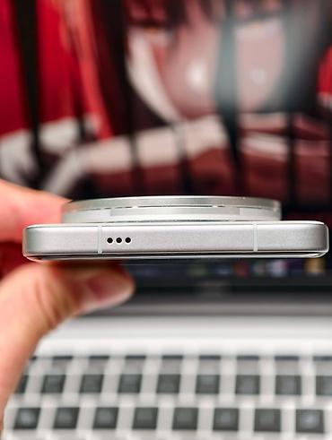 Уюлдук телефондор жана аксессуарлар: Vivo X200 Ultra, Колдонулган, 512 ГБ, түсү - Ак, 2 SIM — 4