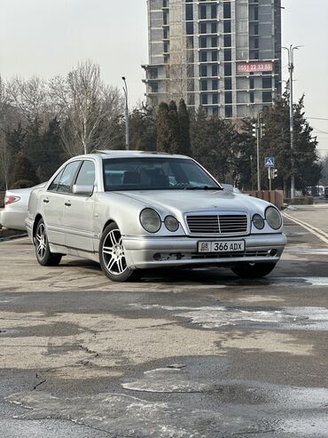 Mercedes-Benz: Mercedes-Benz E-Class: 1996 г., 4.2 л, Автомат, Бензин, Седан