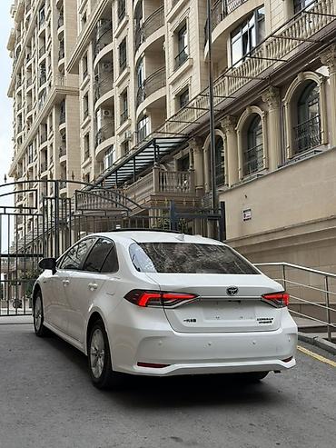Продажа авто: Toyota Corolla: 2021 г., 1.8 л, Автомат, Гибрид, Седан — 6
