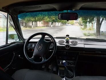 VAZ (LADA): VAZ 2106 sedan - Korpus: bej rəng, 4 qapı, klassik xrom ön və arxa — 6