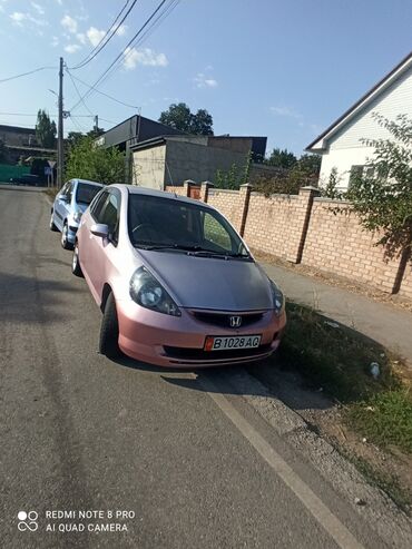 Легковой транспорт: Сдаю в аренду: Легковое авто, Под такси