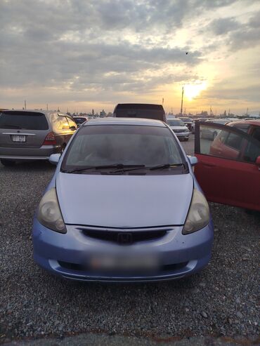 фит меняю: Honda Fit: 2002 г., 1.3 л, Вариатор, Бензин, Хэтчбэк