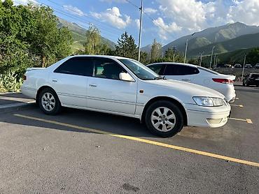 corolla 2016: Toyota Camry: 2001 г., Автомат, Бензин, Седан — 2