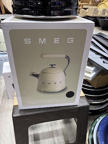 Наборы посуды: Smeg — стильная посуда и аксессуары для кухни Сейчас доступны: - — 4