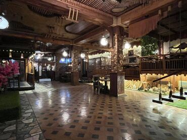 Restoran, kafelər: Nərimanov rayonu, Əhməd Rəcəblidə, ümumi sahəsi 400 kv/m-dən çox olan — 3