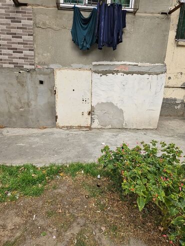 Anbar və emalatxanalar: Obyekt: Mehriban məhəllədə, çoxmərtəbəli binanın 1-ci mərtəbəsində — 4