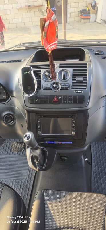 Mercedes-Benz: Mercedes-Benz Vito: 2.2 l | 2011 il Van/Minivan — 9