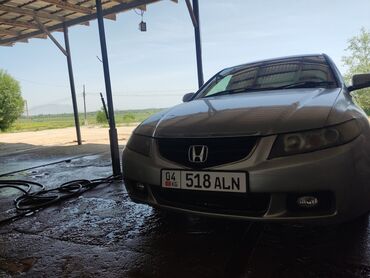 фит 2 кузов: Honda Accord: 2003 г., 2 л, Типтроник, Газ, Седан