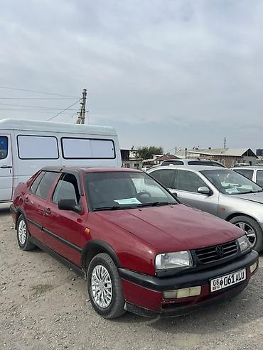 Volkswagen Vento: 1994 г., 1.8 л, Седан at lalafo.kg Volkswagen Vento: 1994 г., 1.8 л, Седан